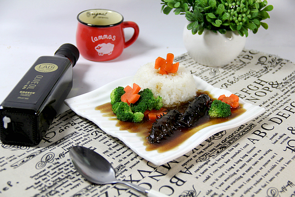 大厨教你做经典海参,即食海参如何做海参捞饭