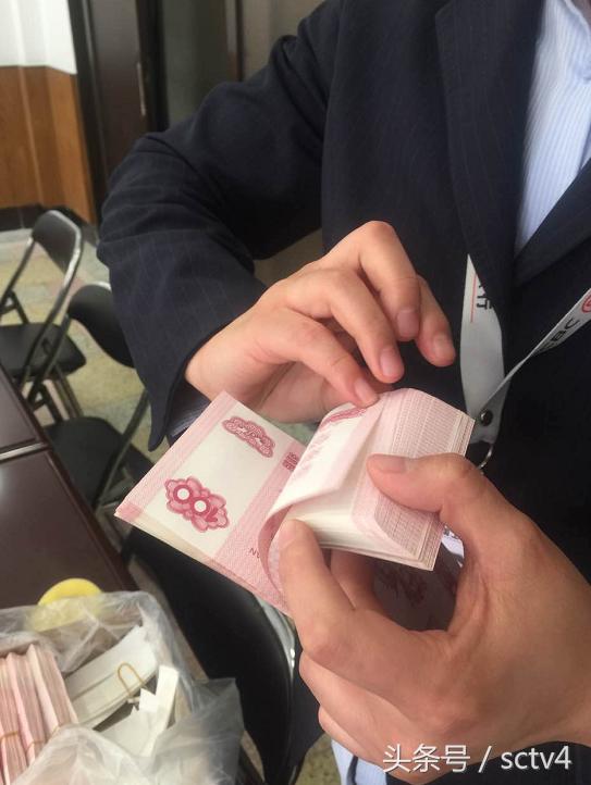 花式点钞片段,银行点钞冠军花式点钞