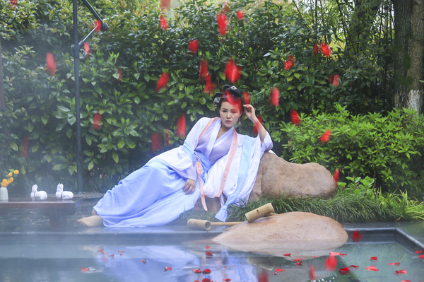 溧阳原始竹林里的这家野奢酒店,溧阳房间内有温泉的酒店叫什么