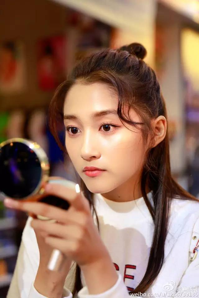 关晓彤周冬雨乔欣,关晓彤周冬雨鹿晗