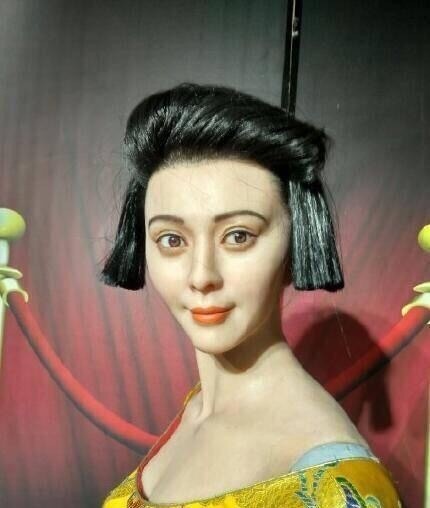 明星蜡像和真人不一样,明星蜡像吓人