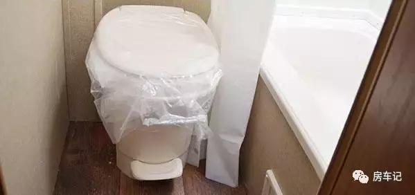 托展式b型房车,双轴进口豪华拖挂式房车