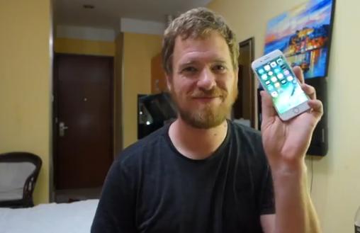 一国外男子在华强北组装了台iPhone6s，网友：价格真便宜