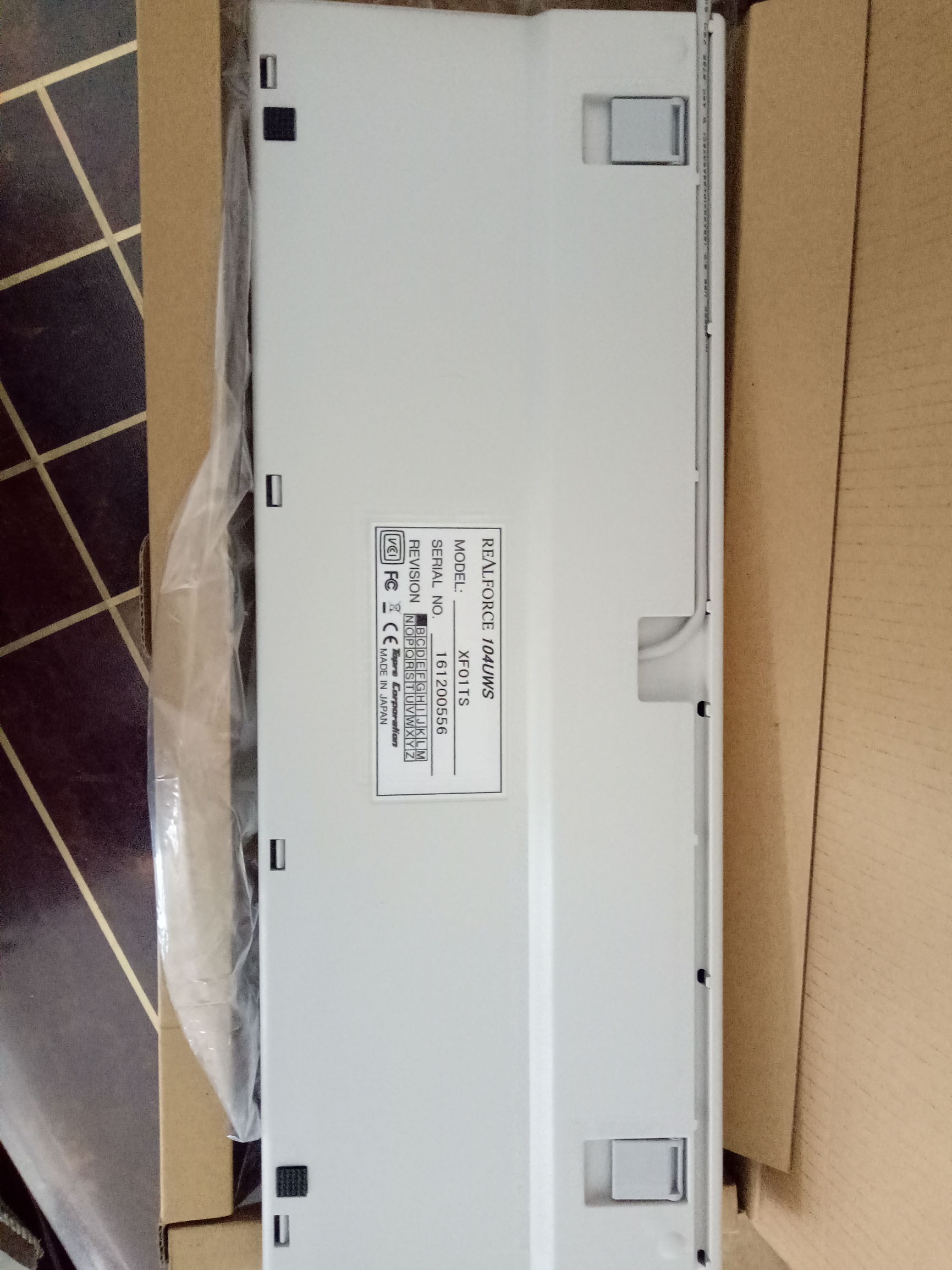 朋友都向我推荐这款键盘，用后都问我感觉如何！