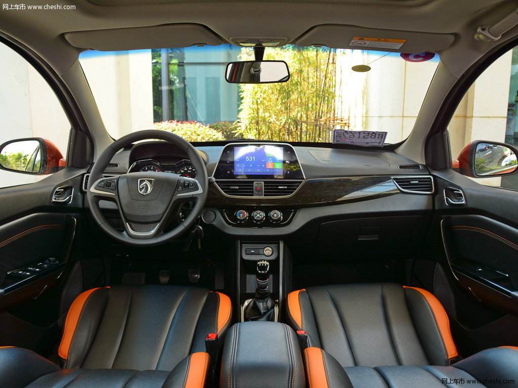 吉利远景x12017款天窗,吉利远景x1自动挡价格带天窗