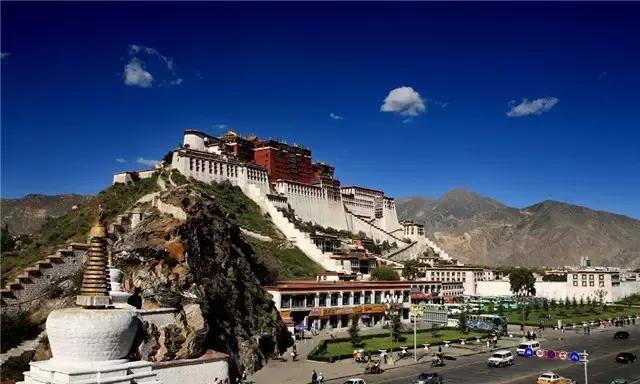 西藏十大自由行景点,最美拉萨旅游攻略