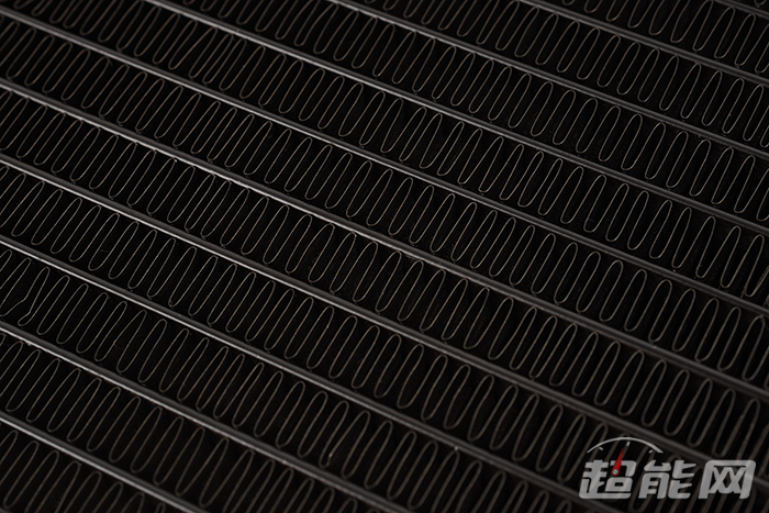 酷冷至尊MasterLiquidLite240散热器评测：初玩水冷之选