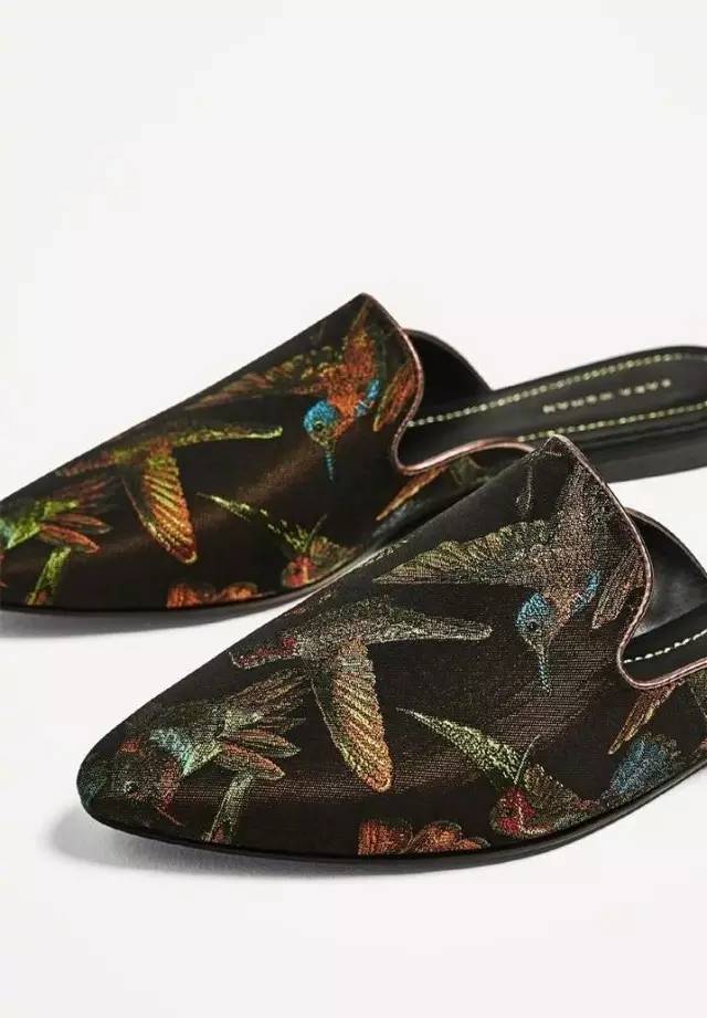 穿上合适的鞋子才会跑得更快,穿对鞋子每一步都是春光