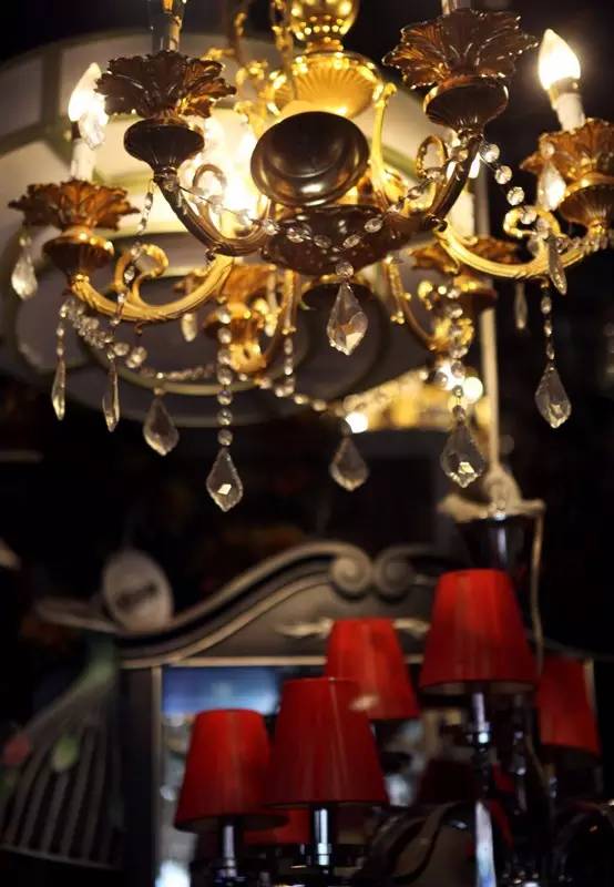 成都连环画小人书专卖店,成都老家具批发市场在哪里