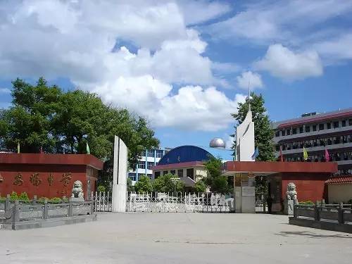 江西师范大学出过哪些名人,江西的大学里面出过什么名人