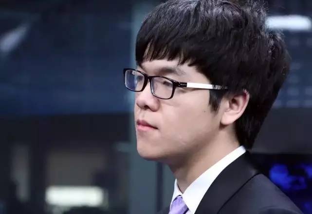 Uber被迫承认谷歌无人汽车；京东5年内要开100万家京东便利店，农村占一半｜创客晚报