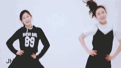 「JHop基本功」如何将腿踢过头顶——压腿的技巧