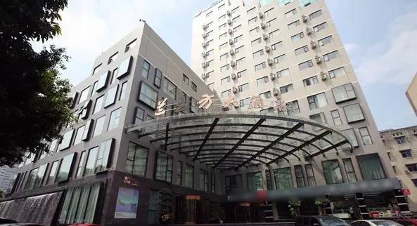 从厨师到老板的经历,从厨师到董事长