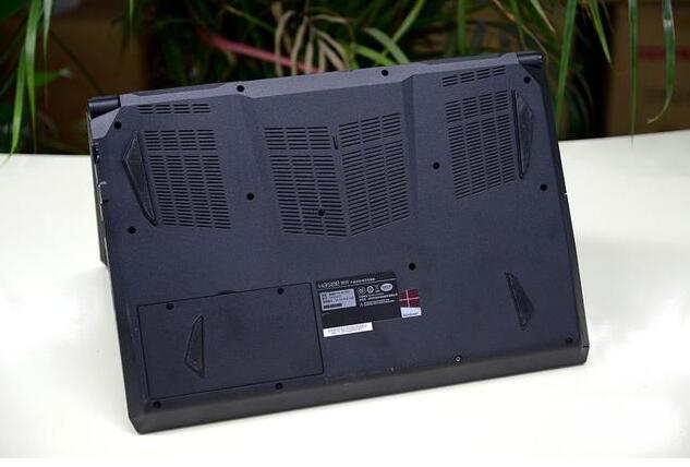 尚能饭否？i7-6700HQ蓝天模具战神本，表示不服