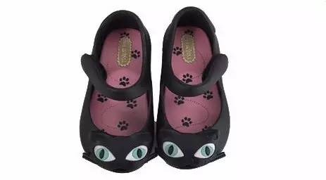 什么牌子的儿童凉鞋比较好穿耐穿,儿童凉鞋品牌哪种比较好穿