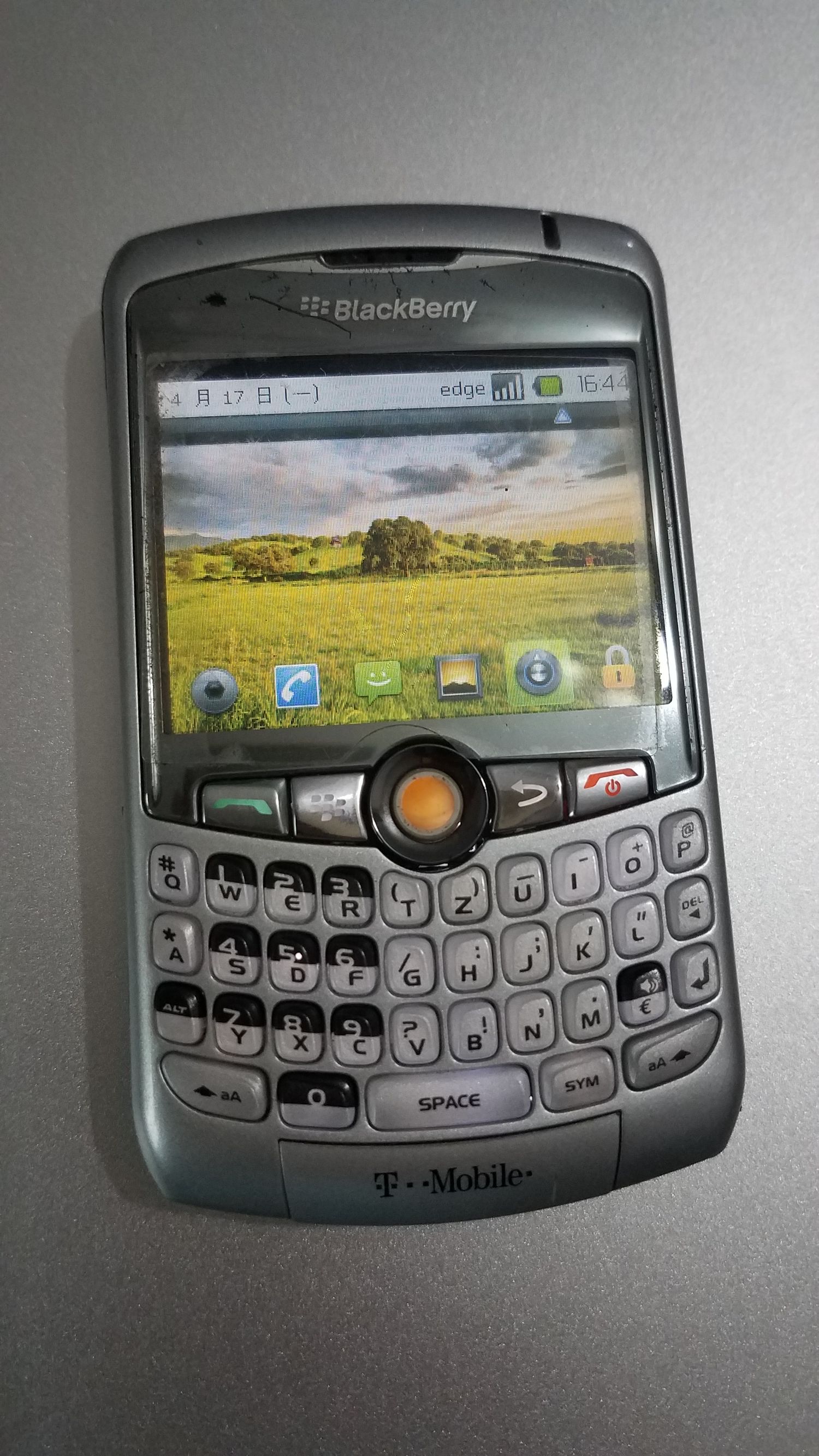 情怀手机1680,黑莓8310评测视频