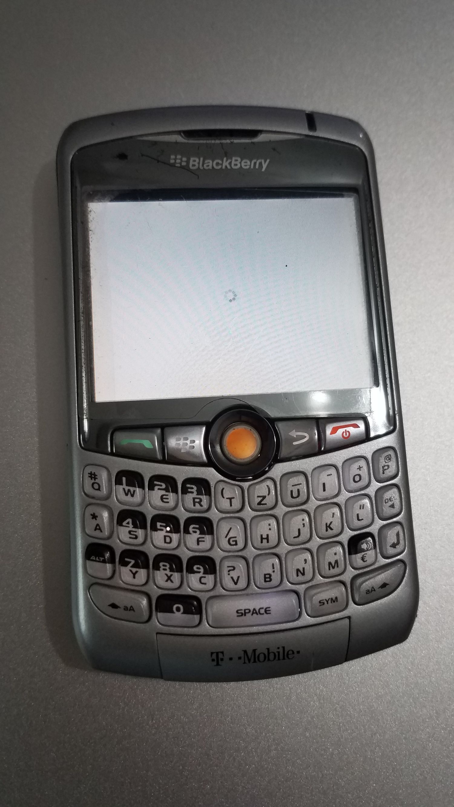 情怀手机1680,黑莓8310评测视频