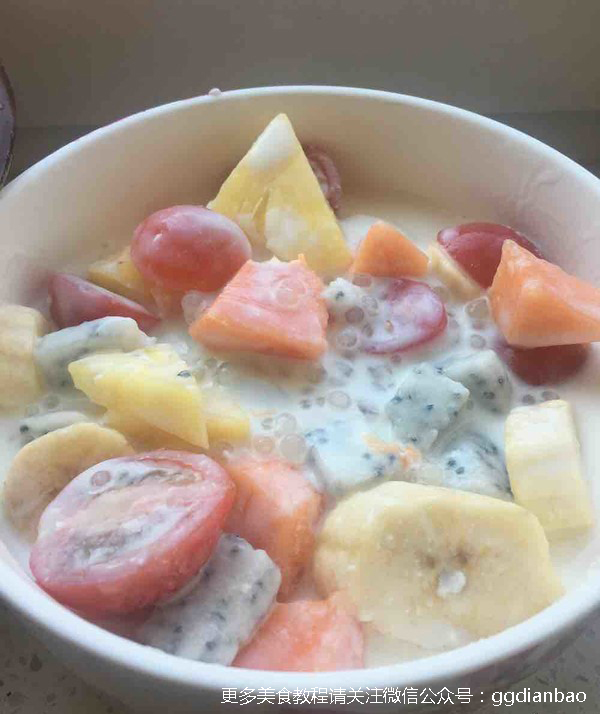 水果西米捞家常做法,自制西米红豆水果捞的做法