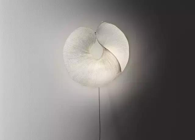 等灯等灯｜这届米兰设计周上的十盏好灯，还行还行