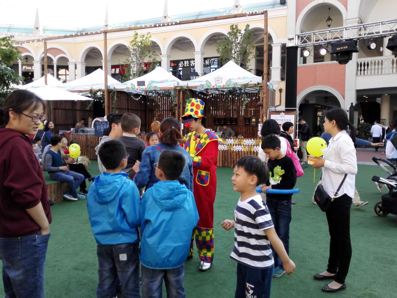 你还在找人名品代购？out了，隐藏在浦东乡村中的购物天堂