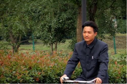 看着面熟的五个男明星：前三个就算了，后两个叫不出来不应该！