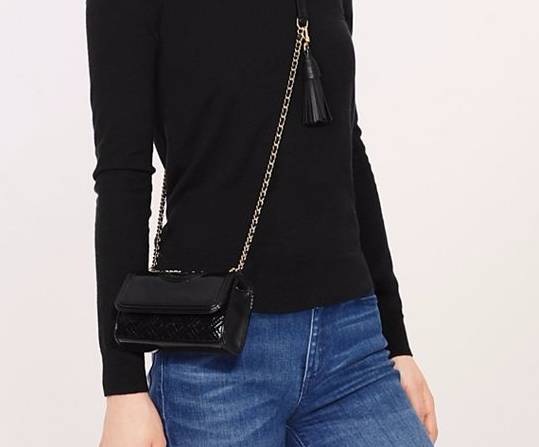 时髦又轻盈特别适合夏天的包包,告别土气包包