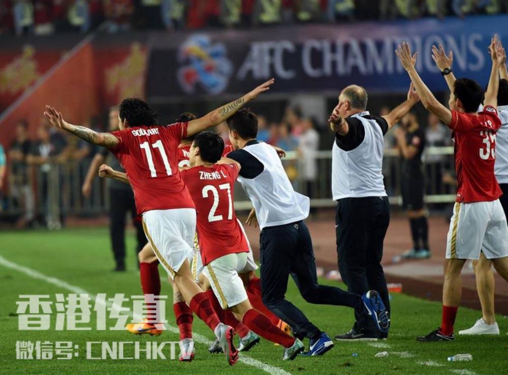 又到粤港大战，香港球迷扬言烧内地球迷球衣，结果……