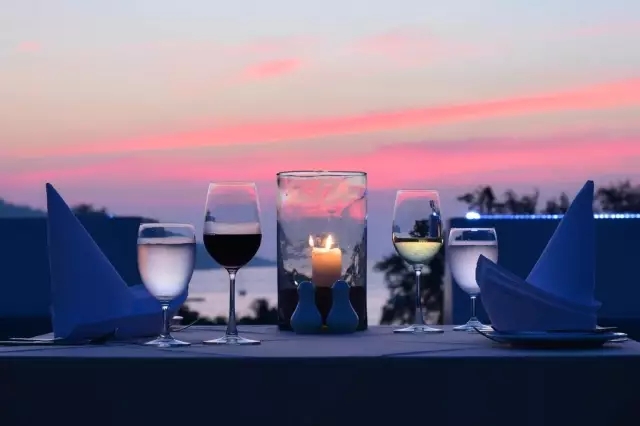 普吉岛适合亲子游的酒店,普吉岛订什么酒店