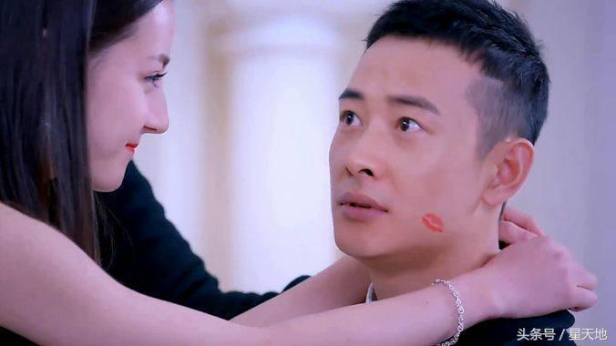 选妈妈还是选父母的视频,记者问迪丽热巴选陈伟霆还是罗晋