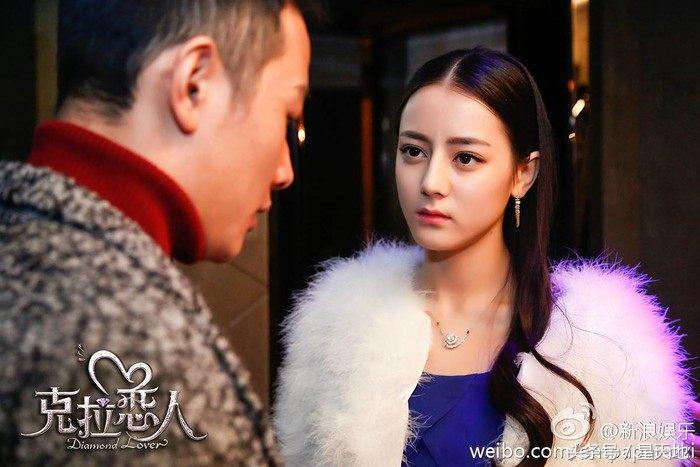 选妈妈还是选父母的视频,记者问迪丽热巴选陈伟霆还是罗晋