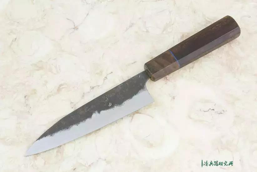 来自北美的男孩却继承了日本吉本的衣钵，成为一代*刀名**匠！