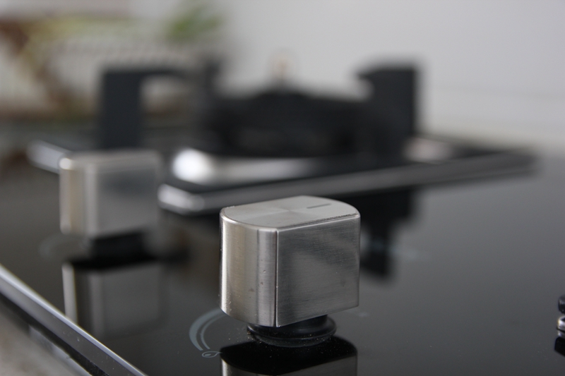 海尔燃气灶和统帅燃气灶哪个好,海尔统帅燃气灶的使用方法