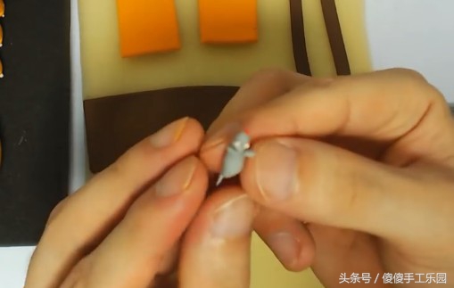 创意diy粘土制作，还记得宫崎骏动画里的（龙猫）猫巴士吗