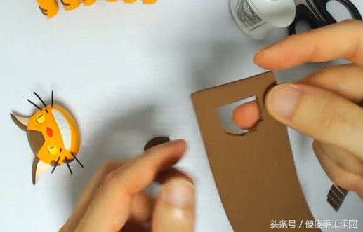 创意diy粘土制作，还记得宫崎骏动画里的（龙猫）猫巴士吗