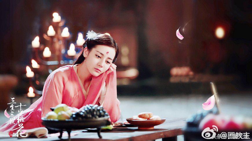 选妈妈还是选父母的视频,记者问迪丽热巴选陈伟霆还是罗晋