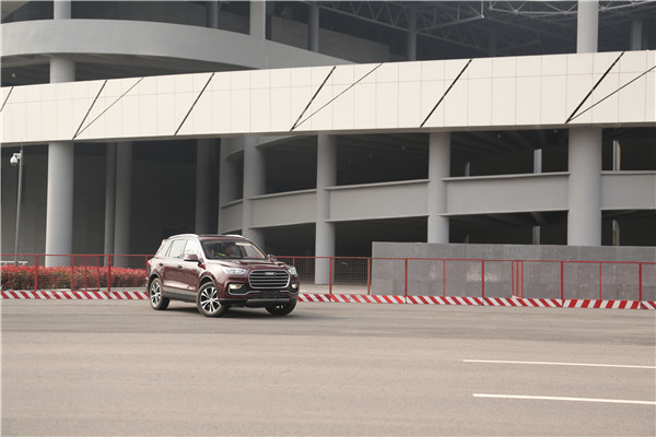 璇曢┚閲庨┈鐢靛姩,璇曢┚閲庨┈姹借溅涓冨骇