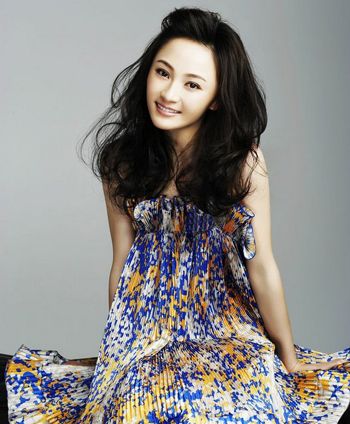 造型烫发型扎法,到肩膀的烫发怎么梳好看