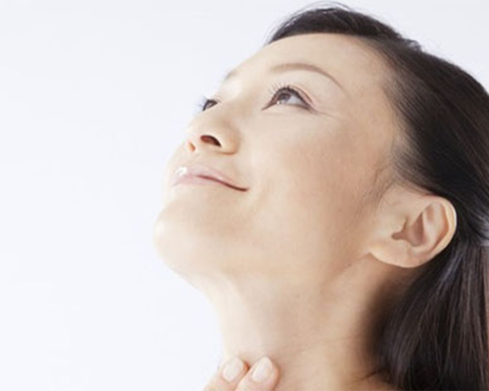 脖子后面长痘痘吃什么药,脖子后面头发长痘痘