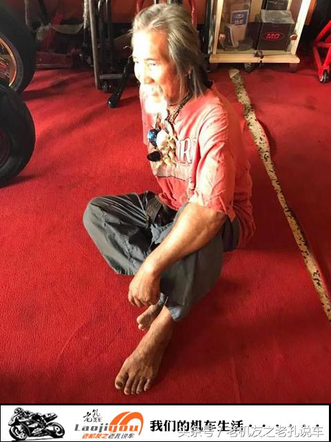 人不可貌相！乞丐老头60万泰铢买哈雷摩托圆自己的机车梦