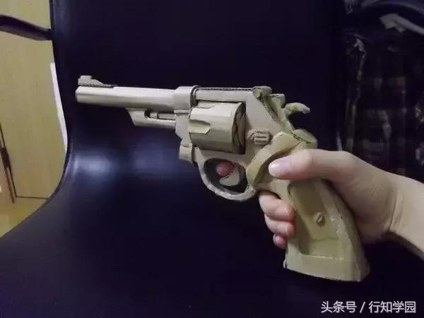 看了这个日本妹子爆改的快递盒，发现这些年的快递都白拆了！