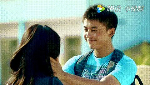 贝比，妍希你们用的是同一个造型师吗？