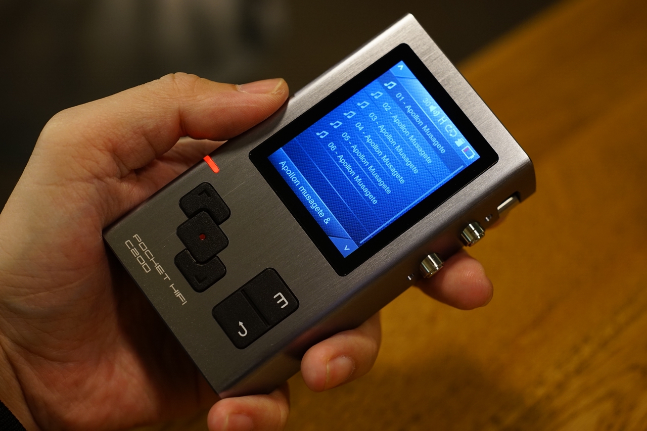 让你如听初恋，cd随身听般老味道的*放播**器.七彩虹c10评测