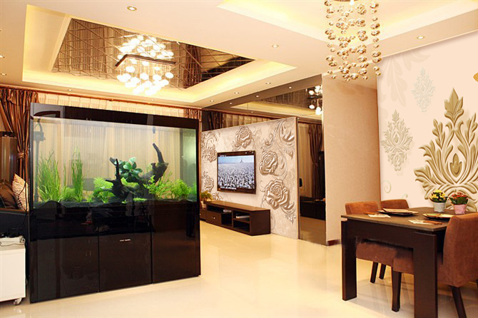 热爱生活从装饰多彩明媚的家开始,不再年轻的我们