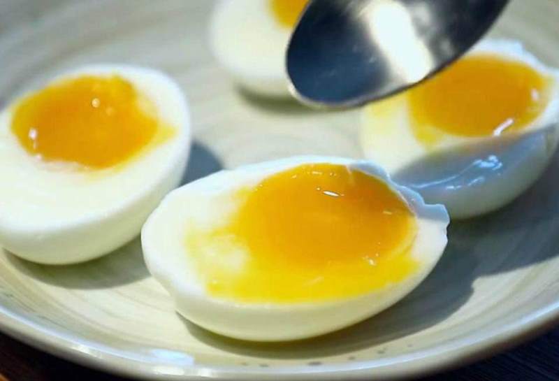 鸡蛋怎么挑才是新鲜的,鸡蛋怎么挑硬的