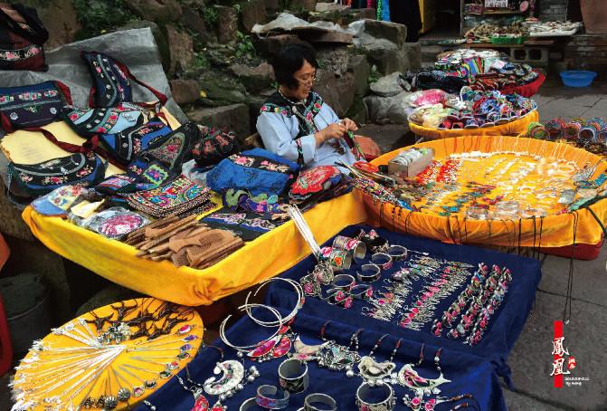 初夏最美,初夏的凤凰古城