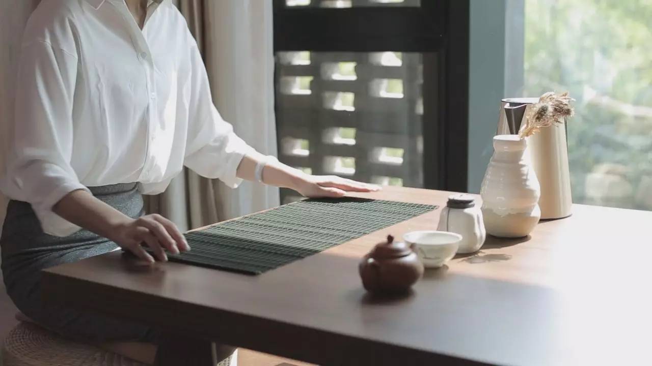 一人喝茶两人品茶,一人喝茶会喝出什么境界呢