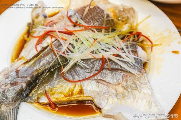 镜泊胜景，这是*小平邓**曾经住过的镜泊湖宾馆