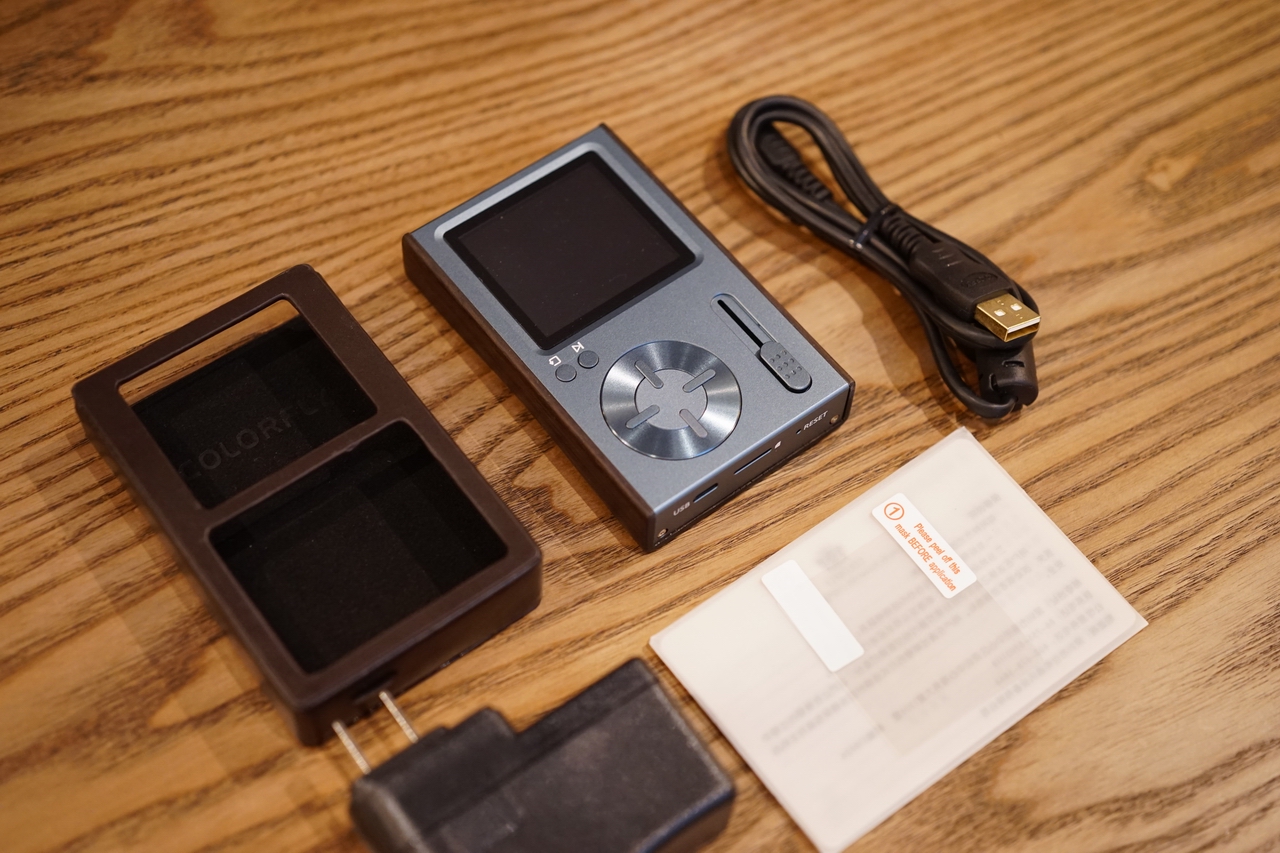 让你如听初恋，cd随身听般老味道的*放播**器.七彩虹c10评测