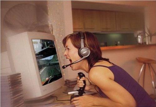 有个爱玩游戏的女友怎么办,女朋友爱玩游戏