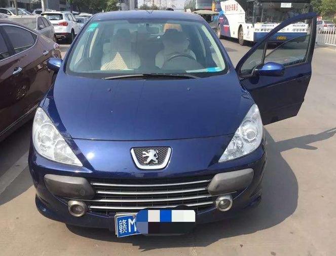 浪漫法国车标致307，地盘很扎实噪音小内饰丑油耗很高
